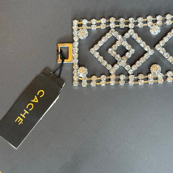 NWT CACHE Bracelet Rhinestone Statement Bracelet Sparkly Silver Tone - Picture 3 of 4